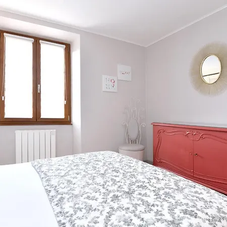 De 3 Chambres A La Ville Avec Jardin Clos Et Wifi *
